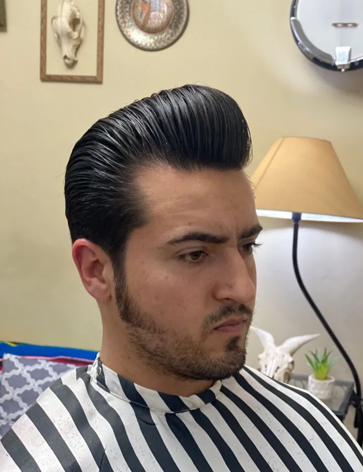 Corte Pompadour finalizado com Pomada Psycho